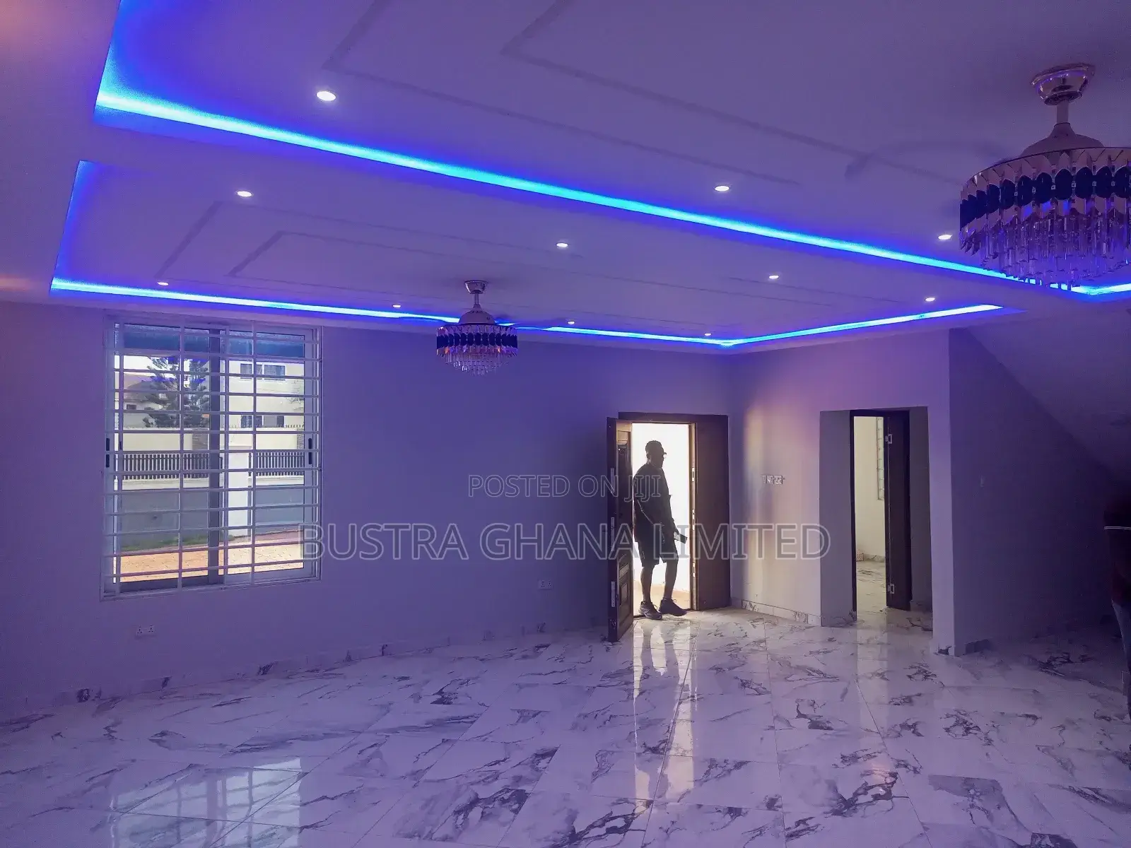 5bdrm Mansion in Sakumono Estate for sale