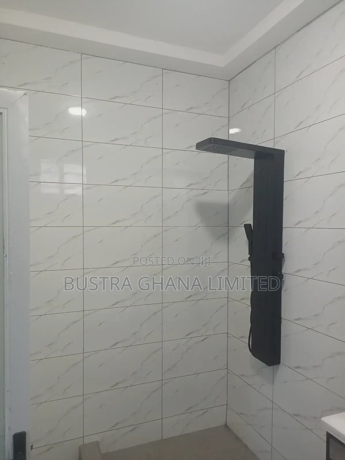 5bdrm Mansion in Sakumono Estate for sale