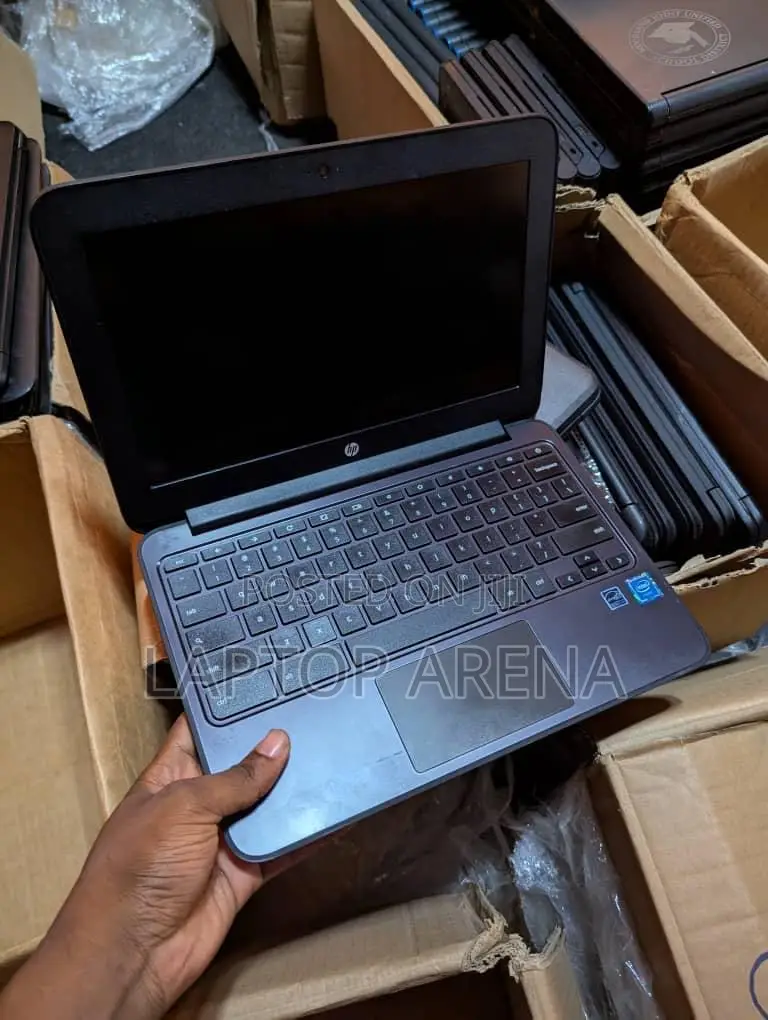 New Laptop HP Chromebook 4GB Intel Celeron SSD 16 GB