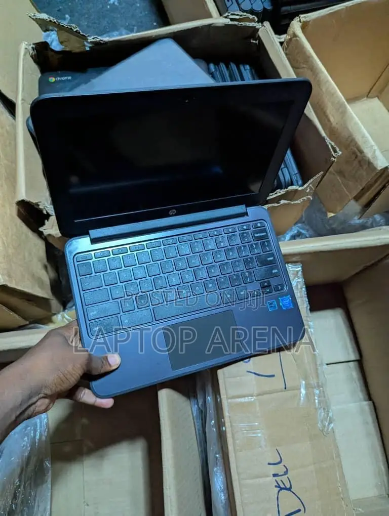 New Laptop HP Chromebook 4GB Intel Celeron SSD 16 GB