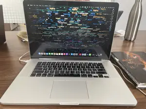 Laptop Apple MacBook Pro 2015 16GB Intel Core i7 SSD 512GB