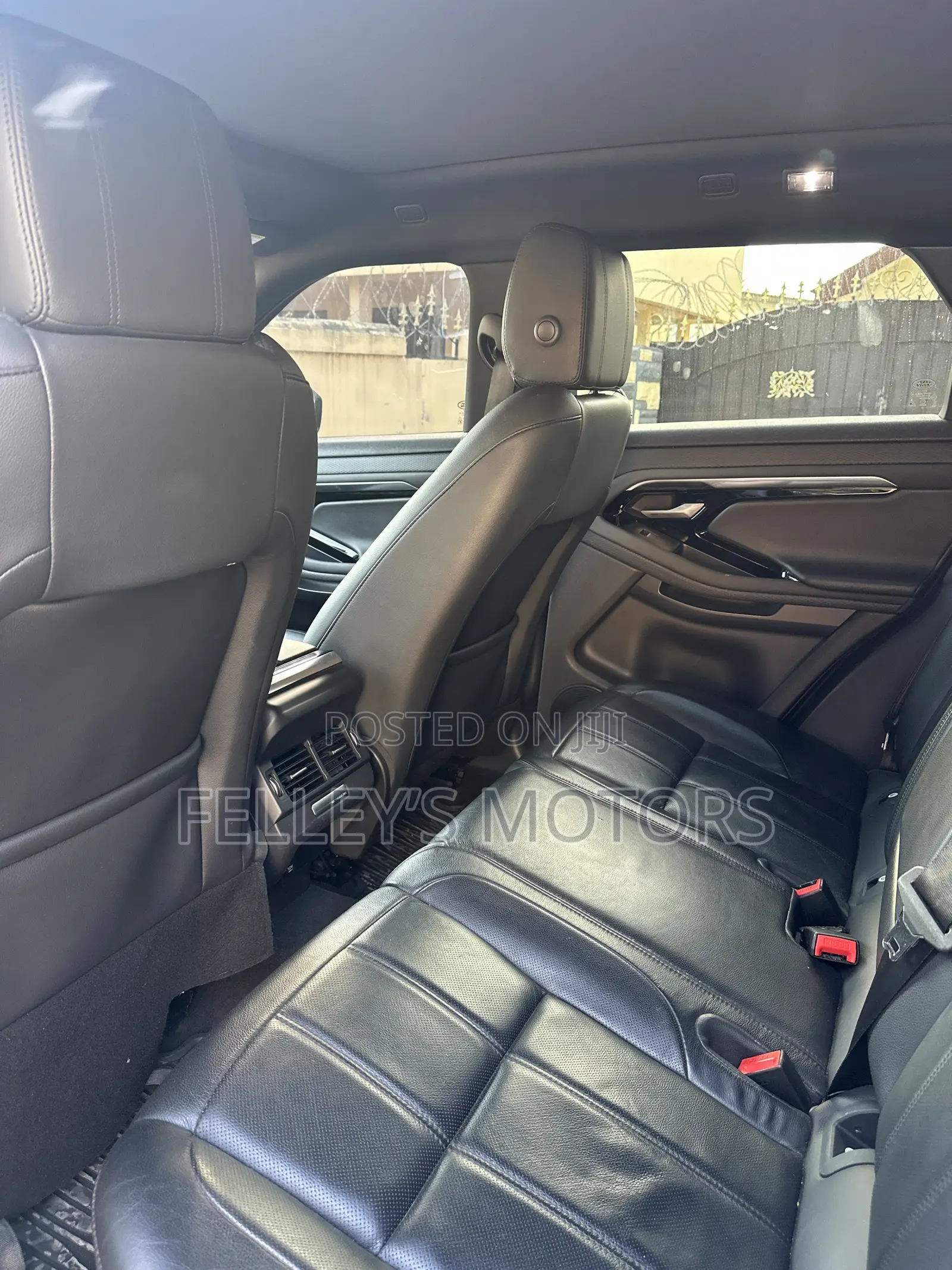 Land Rover Range Rover Evoque R-Dynamic SE AWD 2020 White