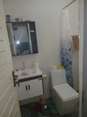 5bdrm House in Ayi Kuma, Dodowa for sale