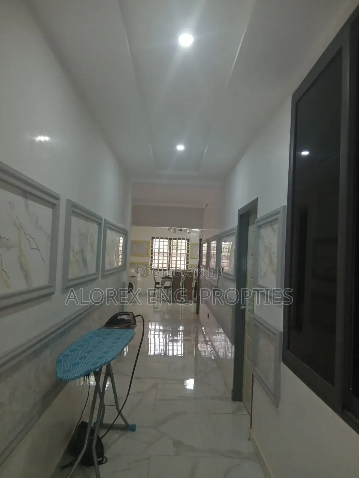 5bdrm House in Ayi Kuma, Dodowa for sale