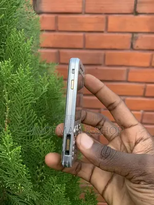Sony Ericsson W890 Silver