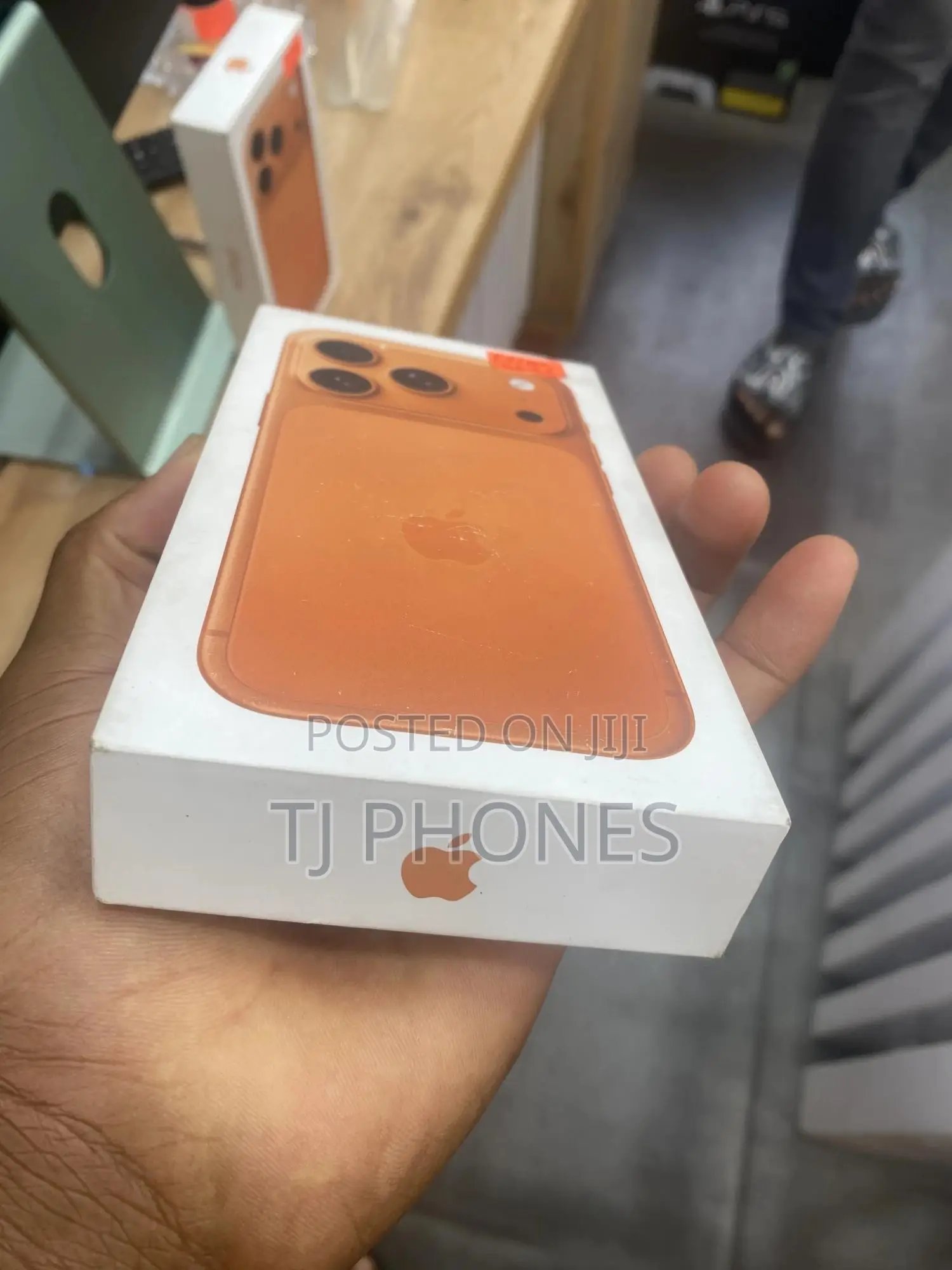 New Apple iPhone 17 Pro 256 GB Orange