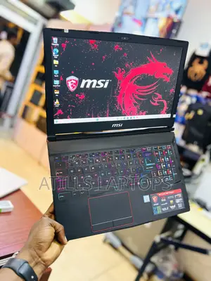 Laptop MSI GE63VR 7RF Raider 16GB Intel Core I7 SSHD+SSD 1.5T