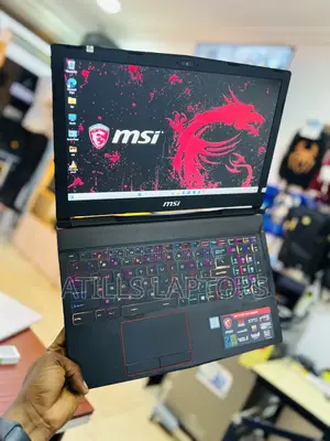 Laptop MSI GE63VR 7RF Raider 16GB Intel Core I7 SSHD+SSD 1.5T