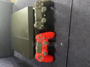 Playstation 4 500gb | 8 Games Installed