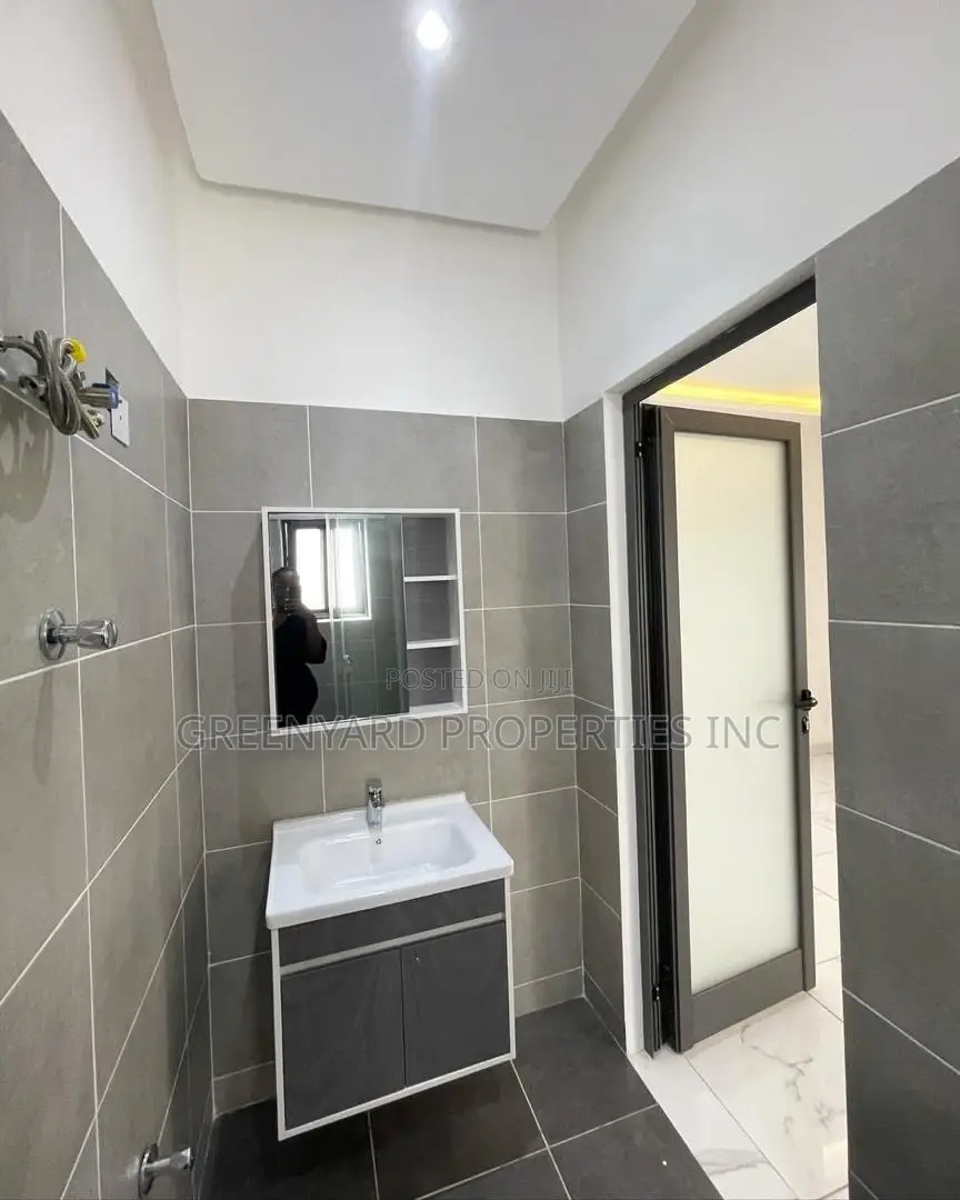 4bdrm House in Lakeside for rent