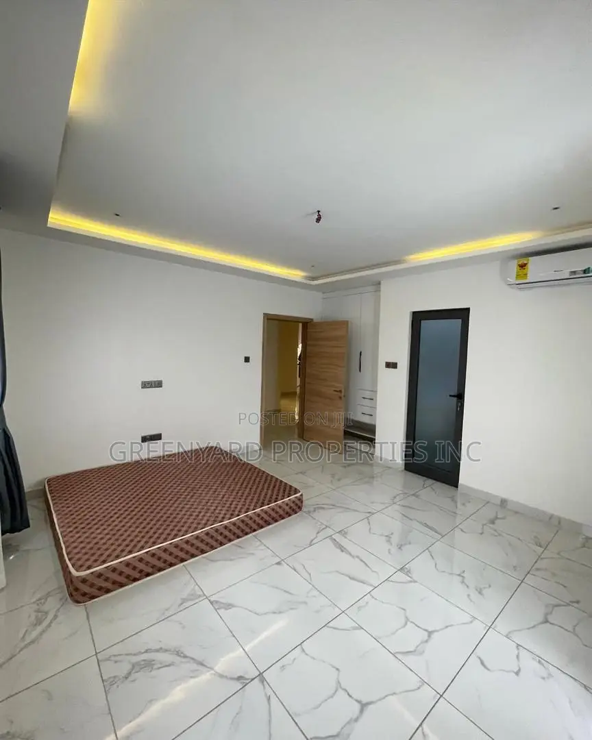 4bdrm House in Lakeside for rent