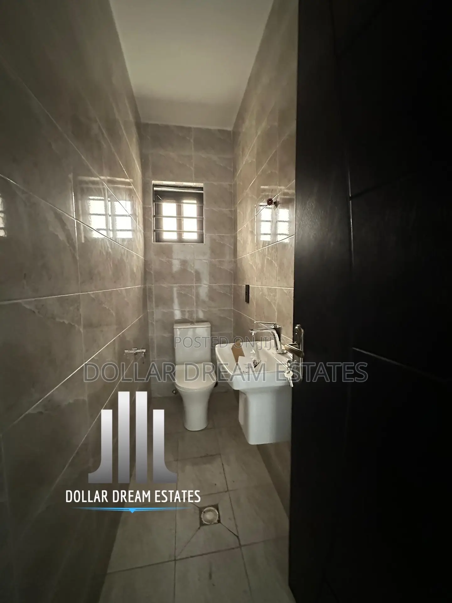 3bdrm House in Adenta for sale