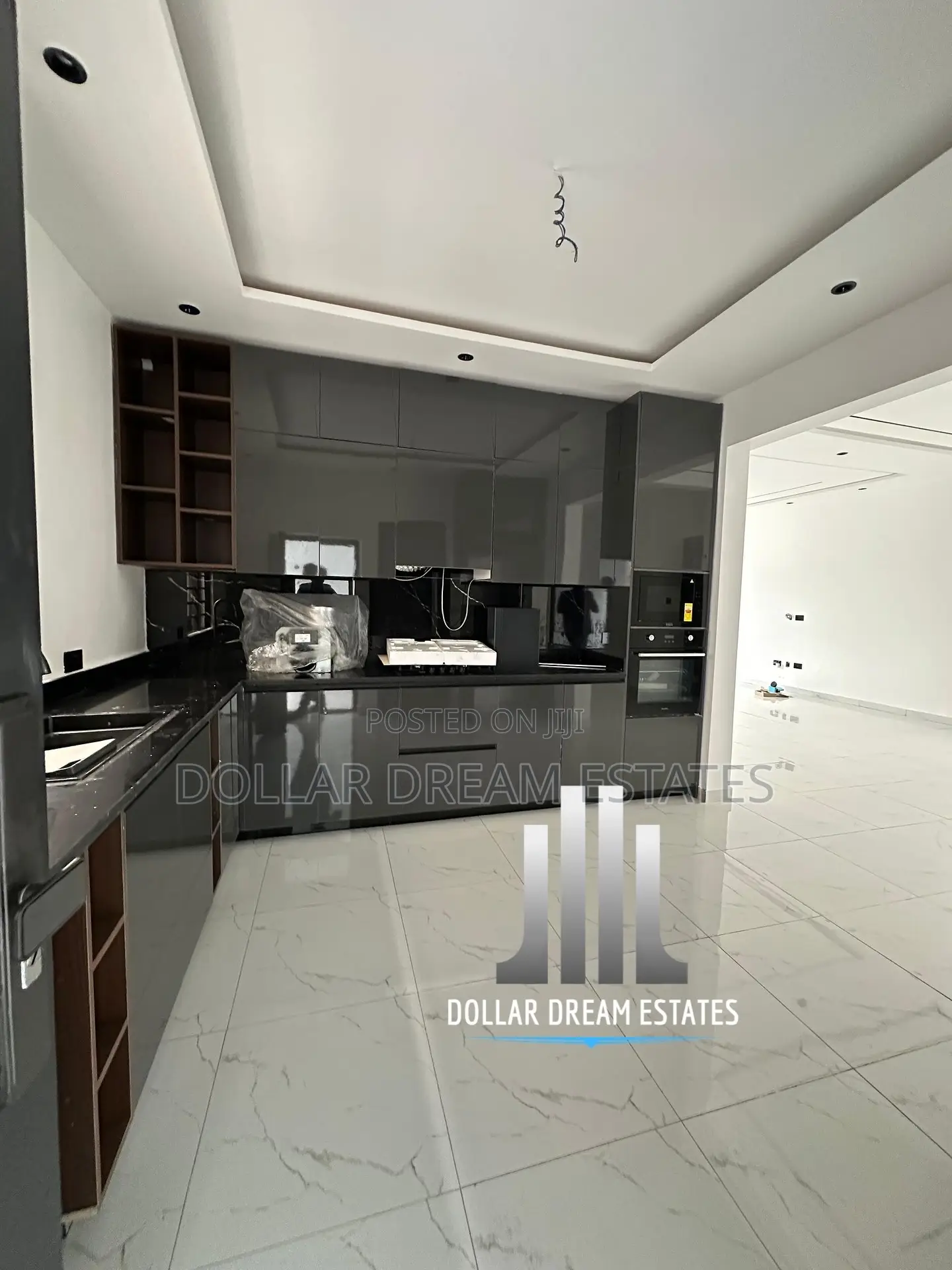 3bdrm House in Adenta for sale