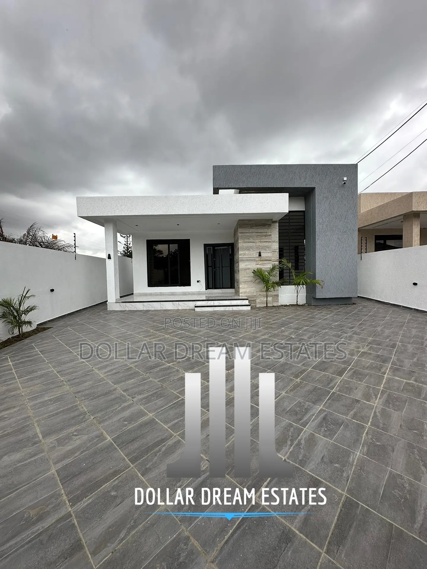 3bdrm House in Adenta for sale