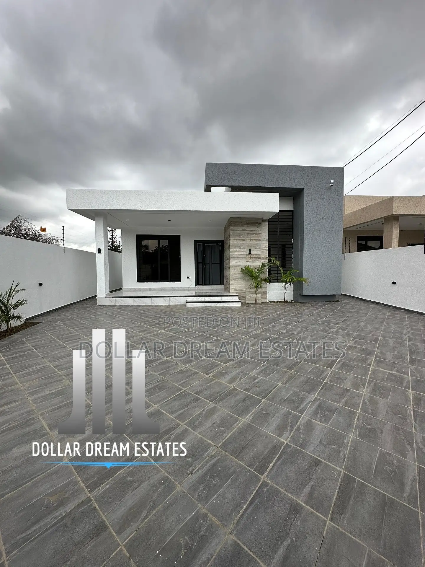 3bdrm House in Adenta for sale