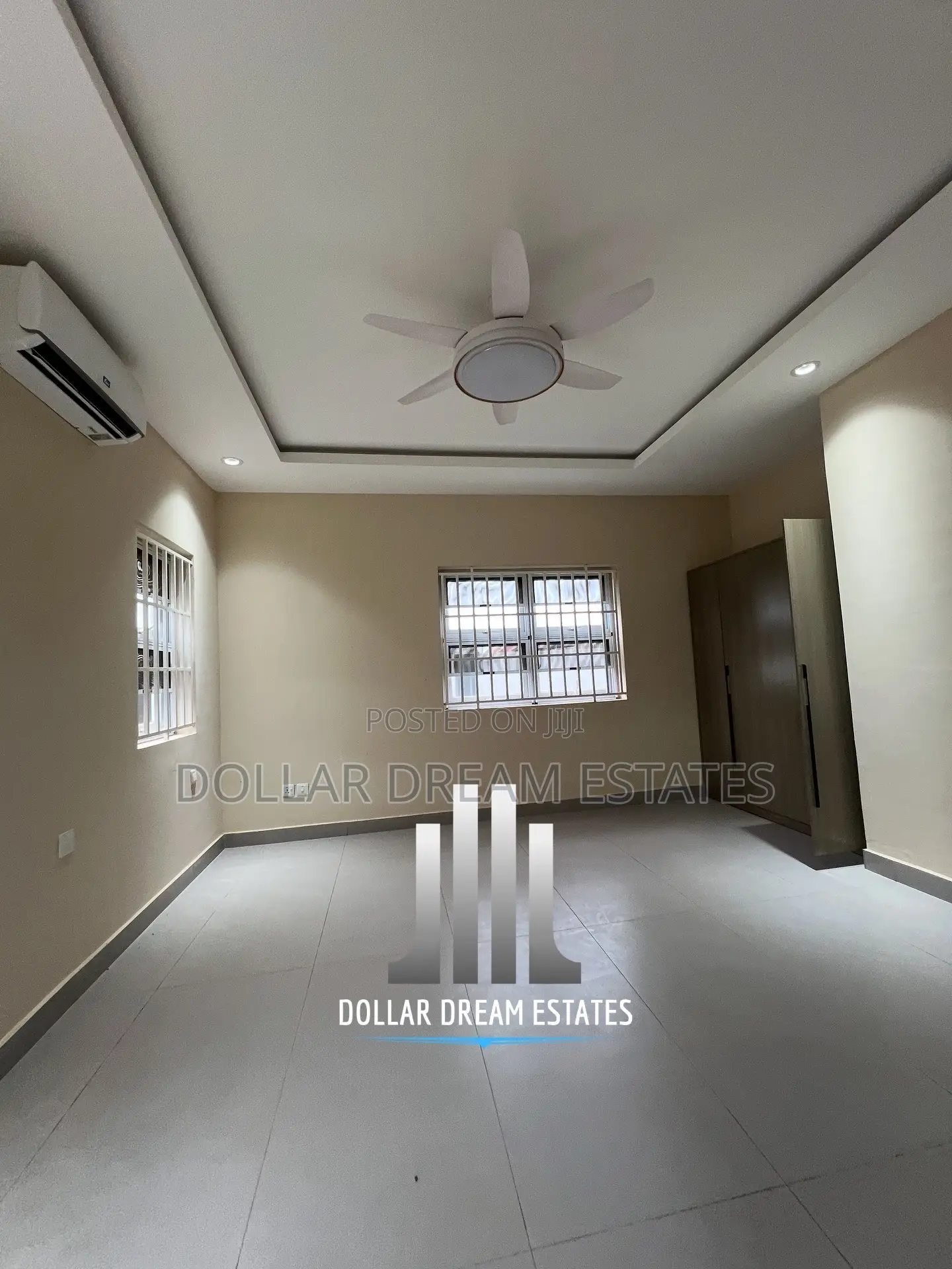 4bdrm House in Lake Side Estate for sale