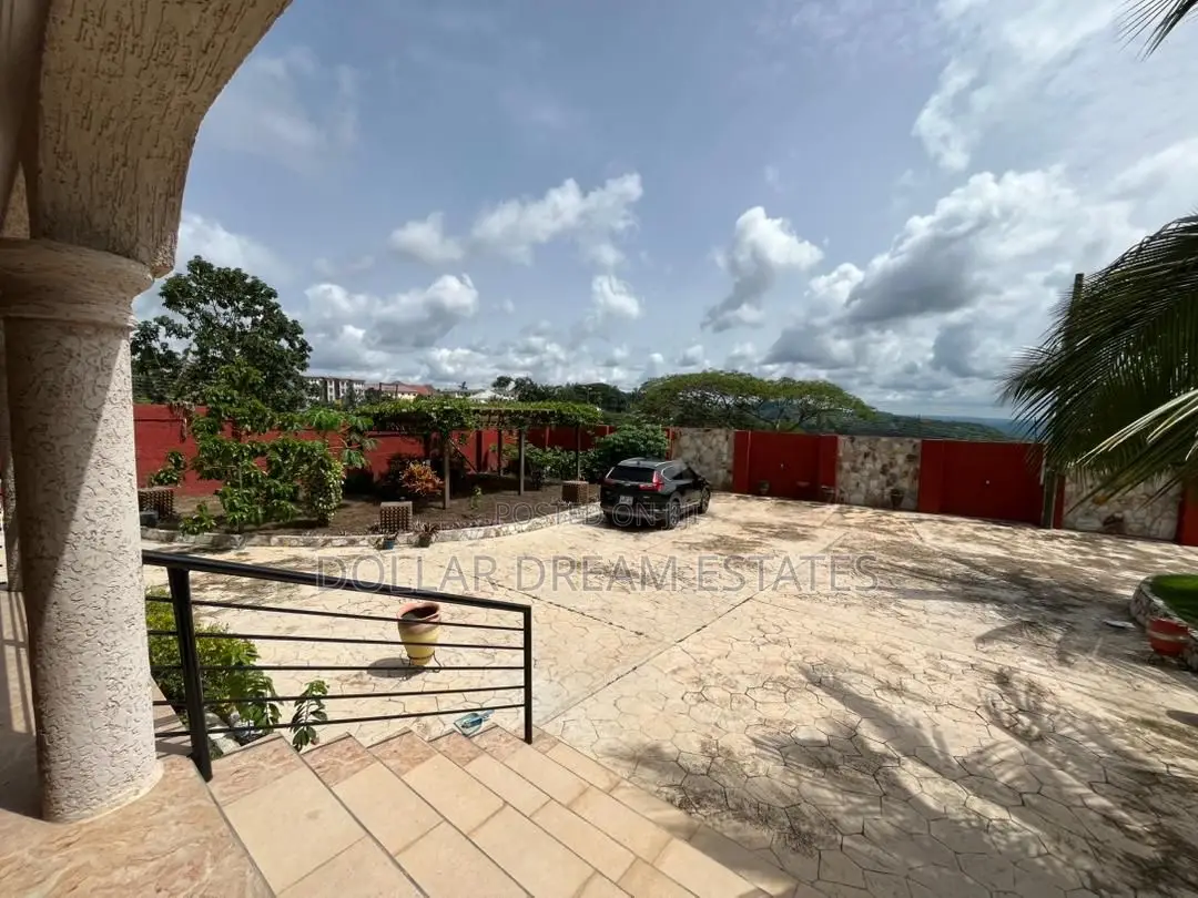 4bdrm House in Aburi for sale