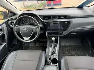 Toyota Corolla SE Special Edition 4dr Sedan (1.8L 4cyl CVT) 2017 Black