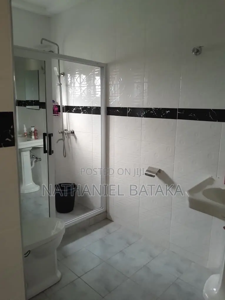3 Bedroom Apartment Built With American  Standard for Short Stay