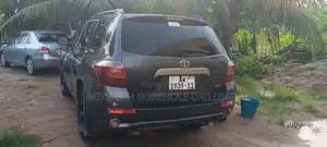 Toyota Highlander Limited 2010 Gray