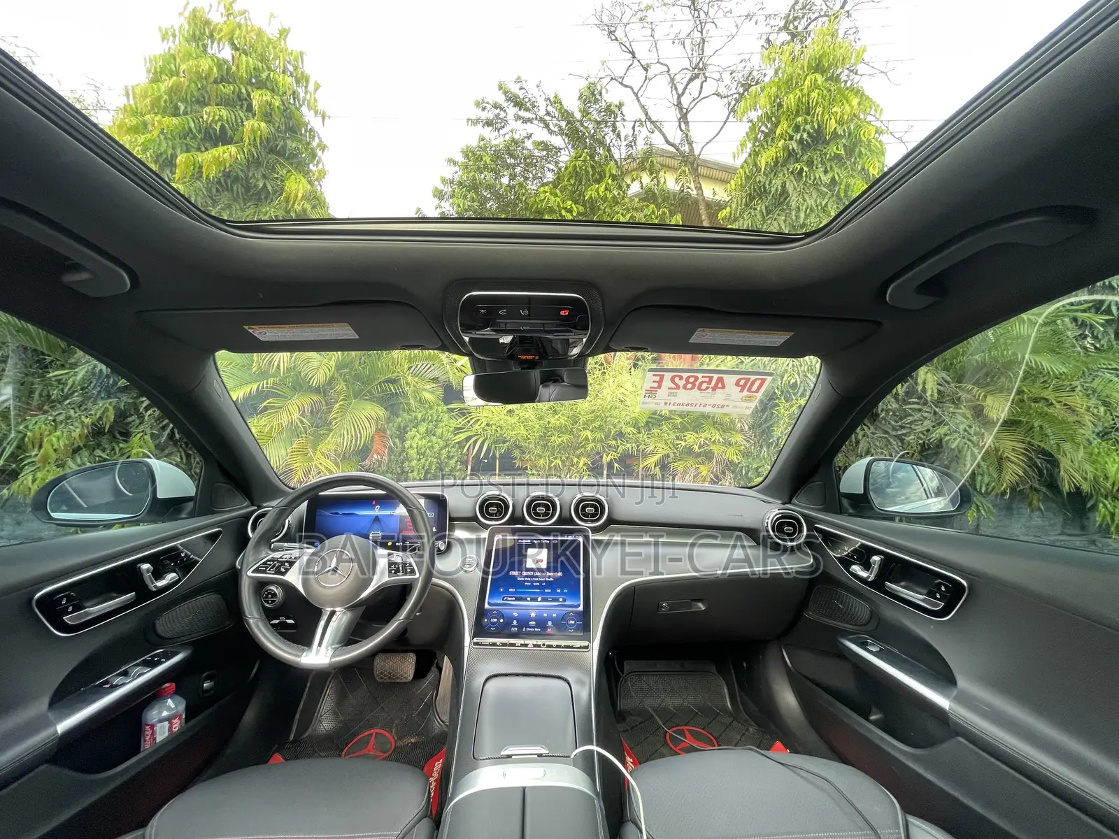 Mercedes-Benz C300 2024 White