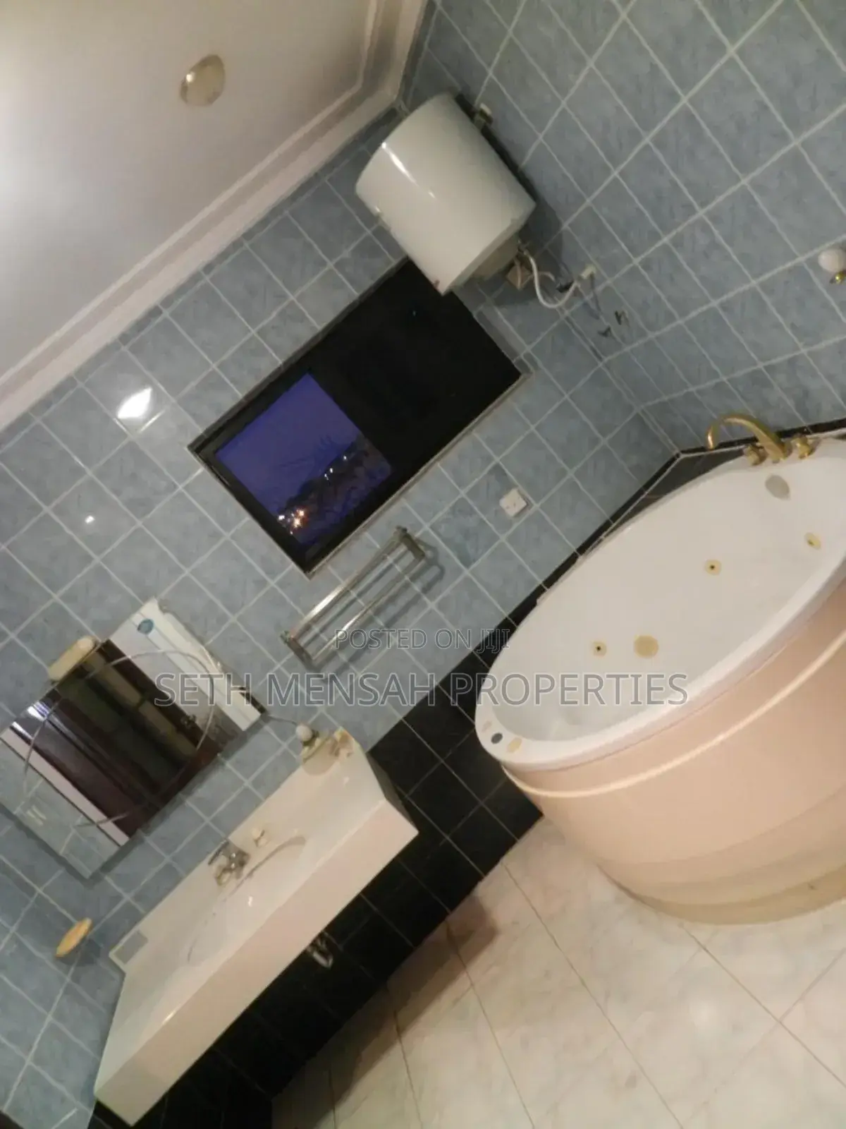 4bdrm House in Airport Residential Area for sale