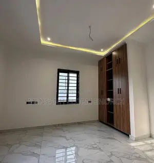 Kitchen Cabinets and Wall Dropp