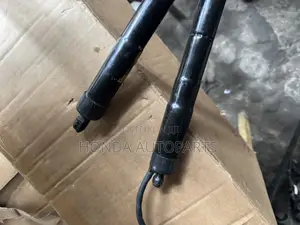Honda Cr-v 2017,2018,2019,2020 Electronic Boot Shocks.