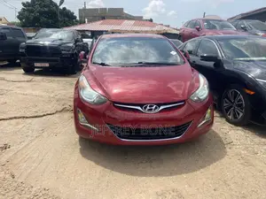 Hyundai Elantra Limited Sedan FWD (1.8L 4cyl 6A) 2016 Red