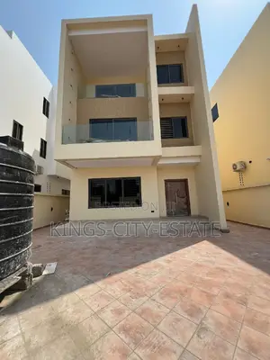 5bdrm House in East Legon for sale