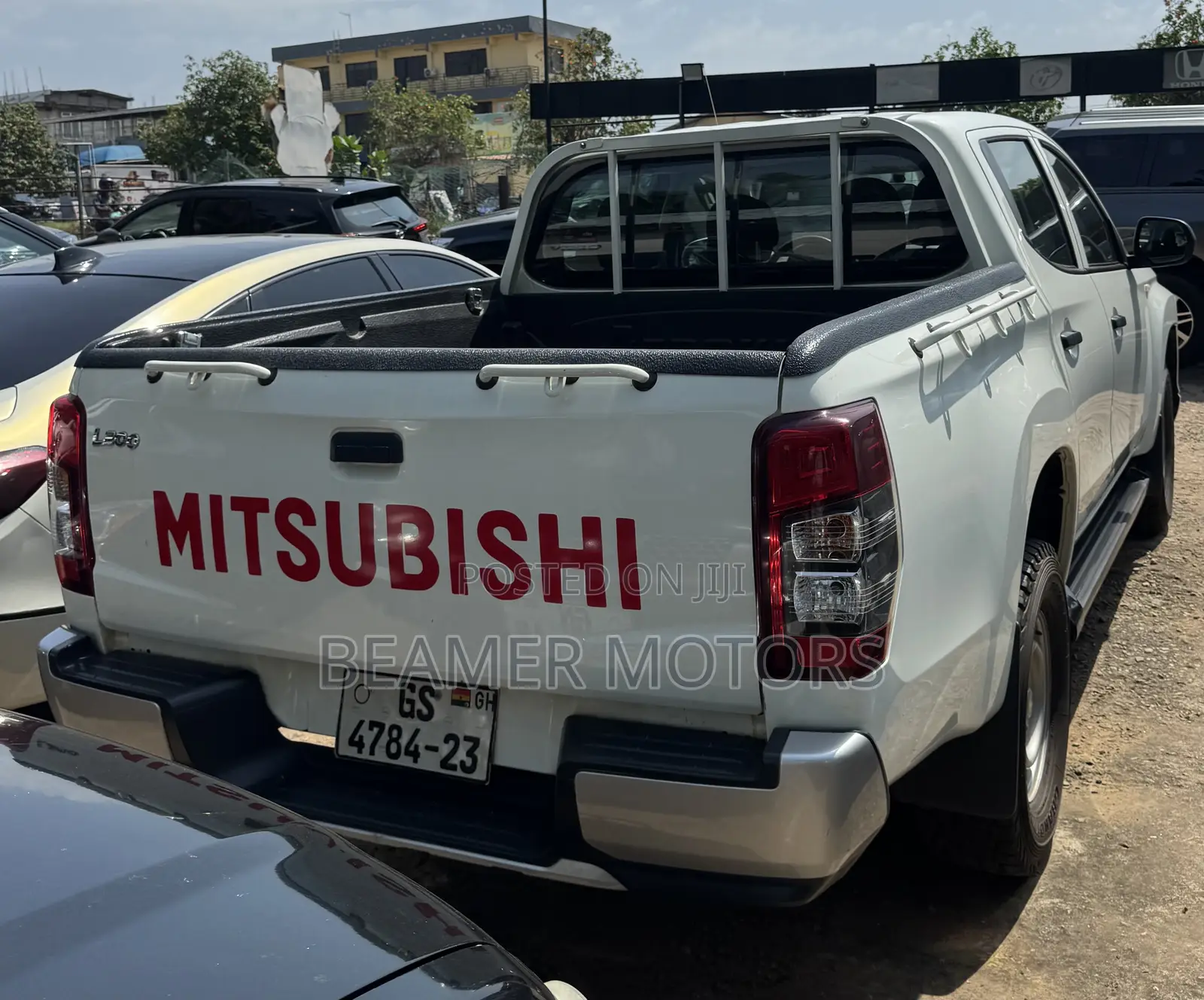 Mitsubishi L200 2023 White