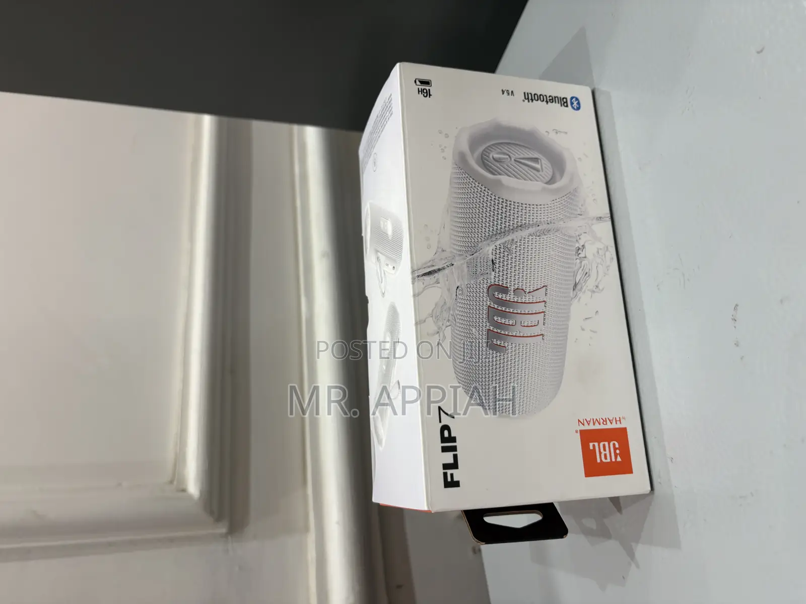 Premium JBL Flip 7 Wireless Bluetooth Speaker(White)25watt.