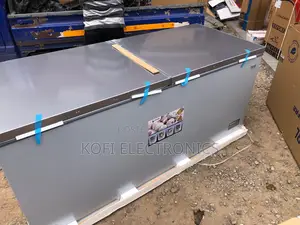 Premium Mega-Storage Commercial Freezer 708l