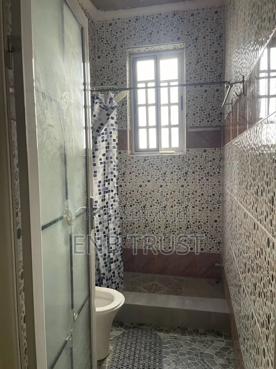11bdrm Mansion in Tetegu for rent