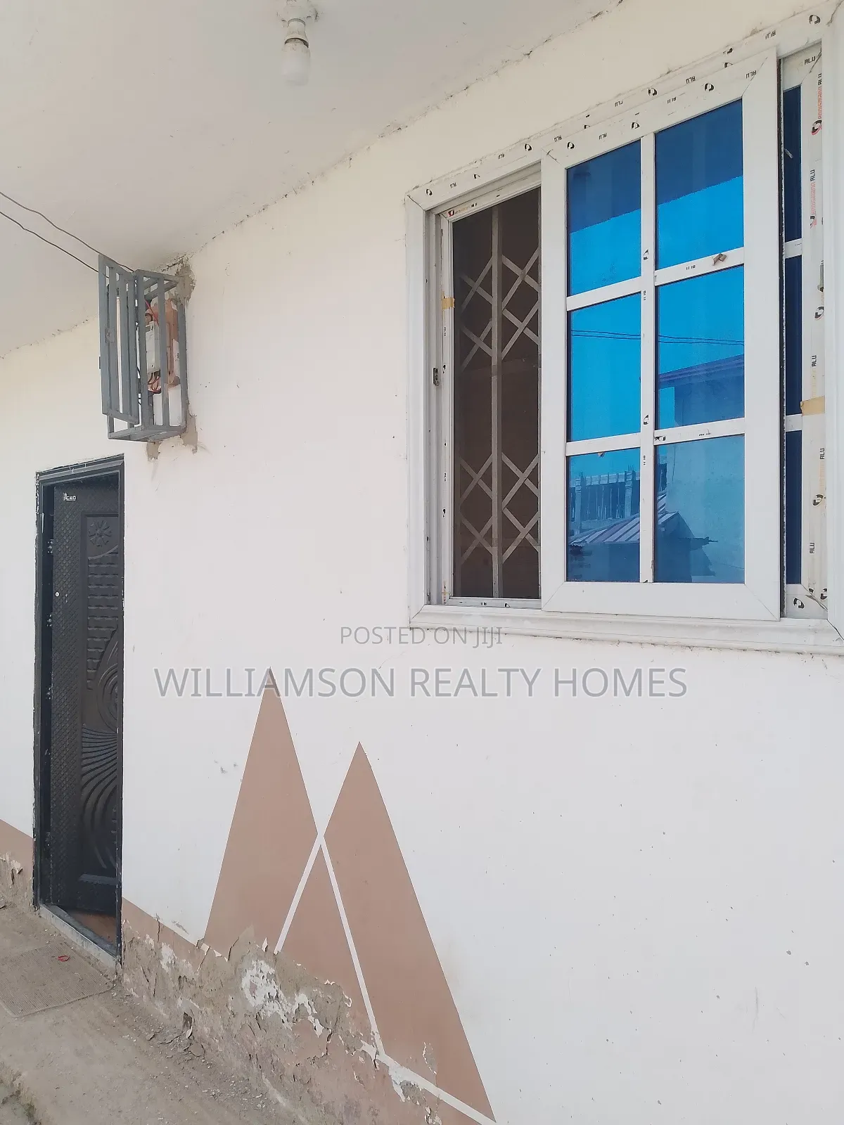 1bdrm Apartment in Hfc Estate Area, Spintex for rent