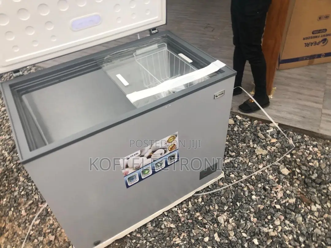 Compact Metallic Chest Freezer With Basket 200l