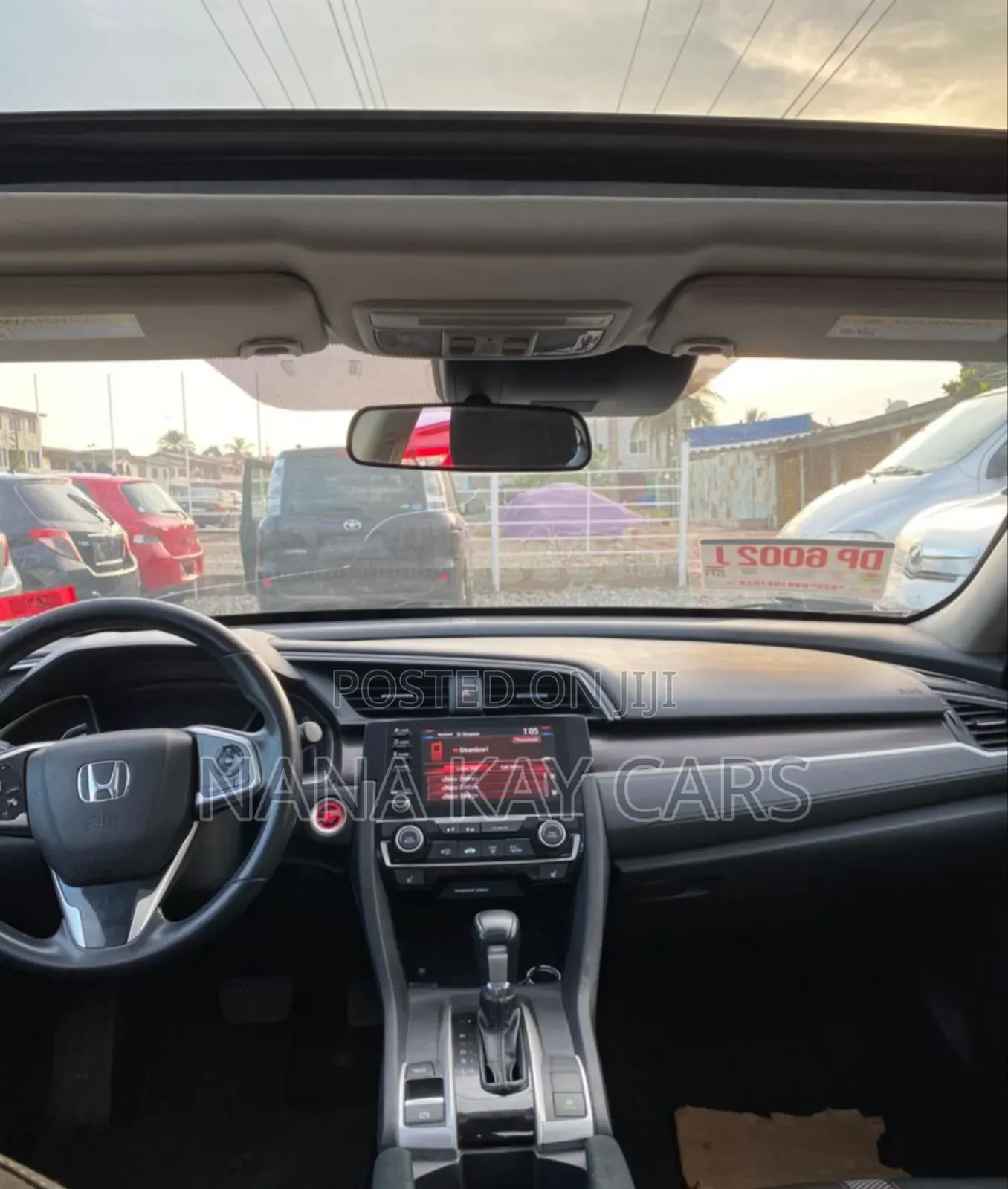 Honda Civic EX Hatchback 2019 Gray