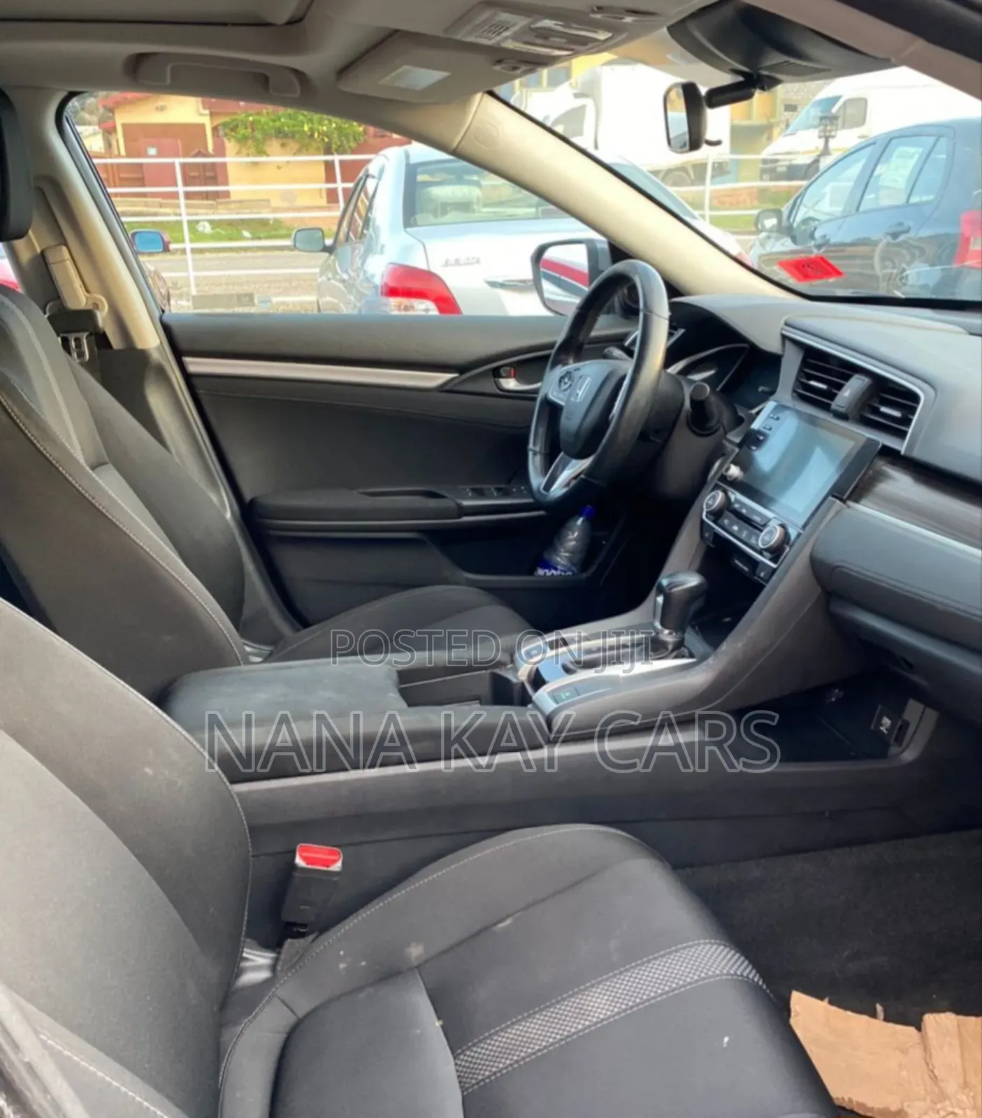 Honda Civic EX Hatchback 2019 Gray