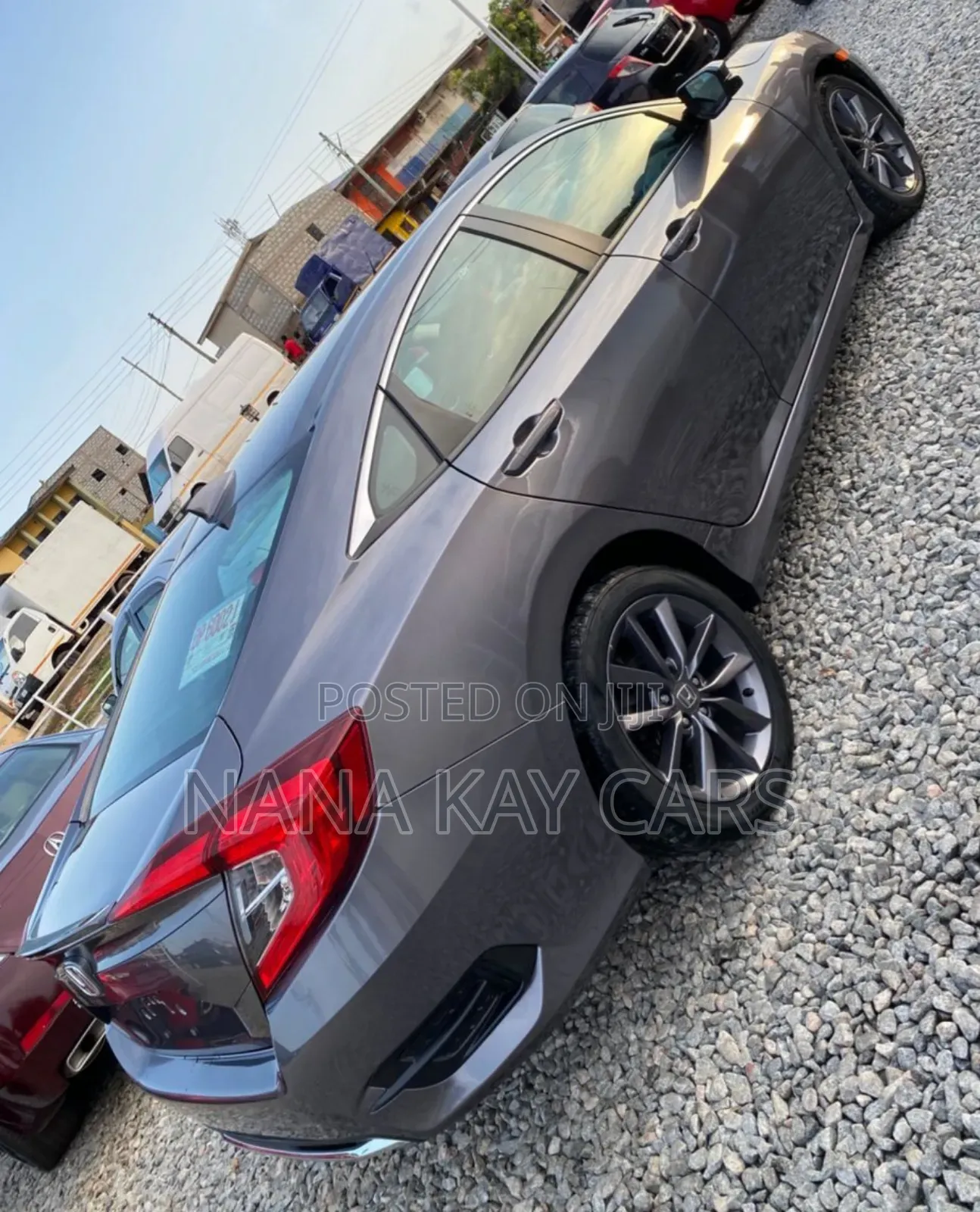 Honda Civic EX Hatchback 2019 Gray