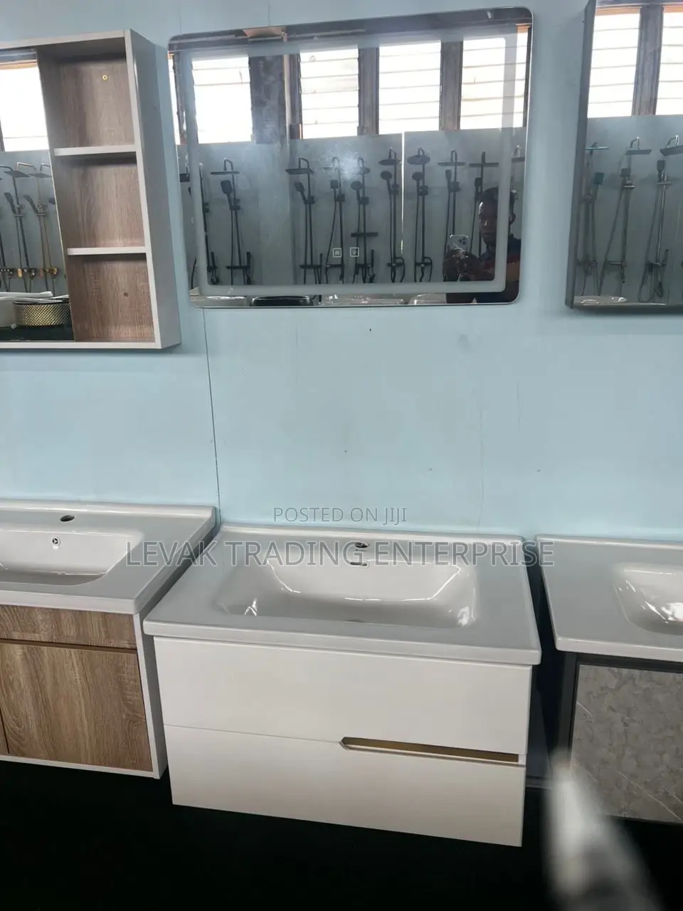 Cabinet With Watercloset