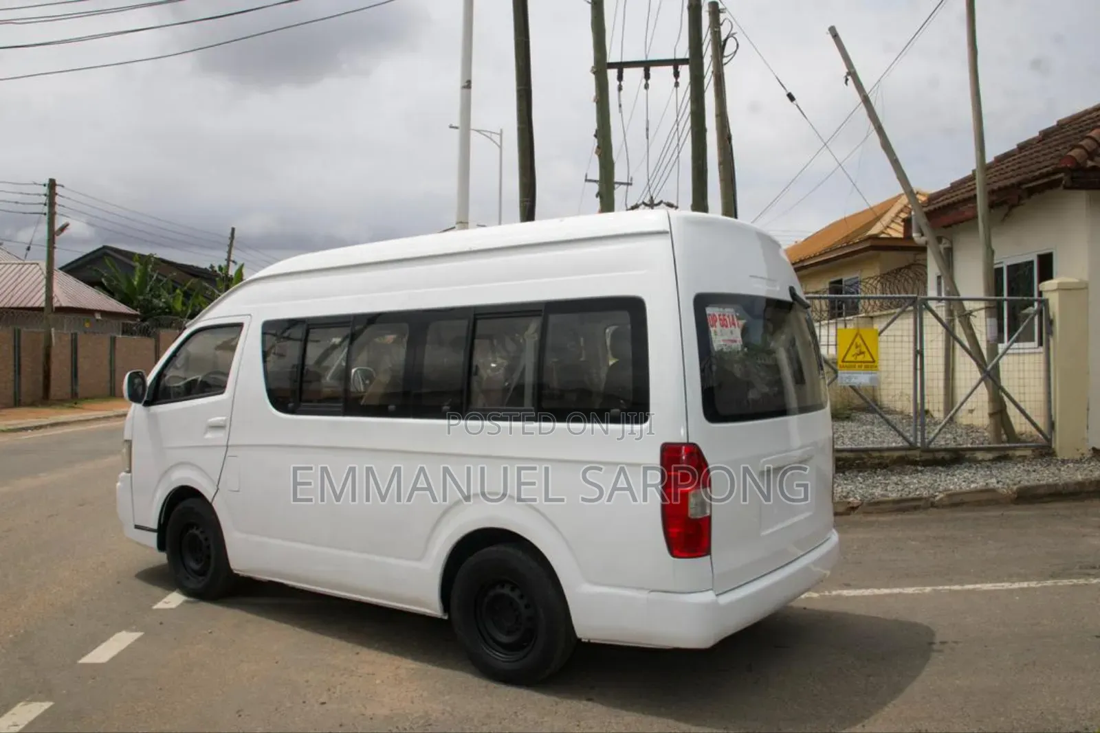 Toyota HiAce 2013 White