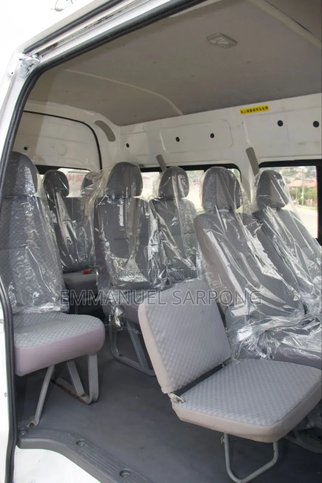 Toyota HiAce 2013 White