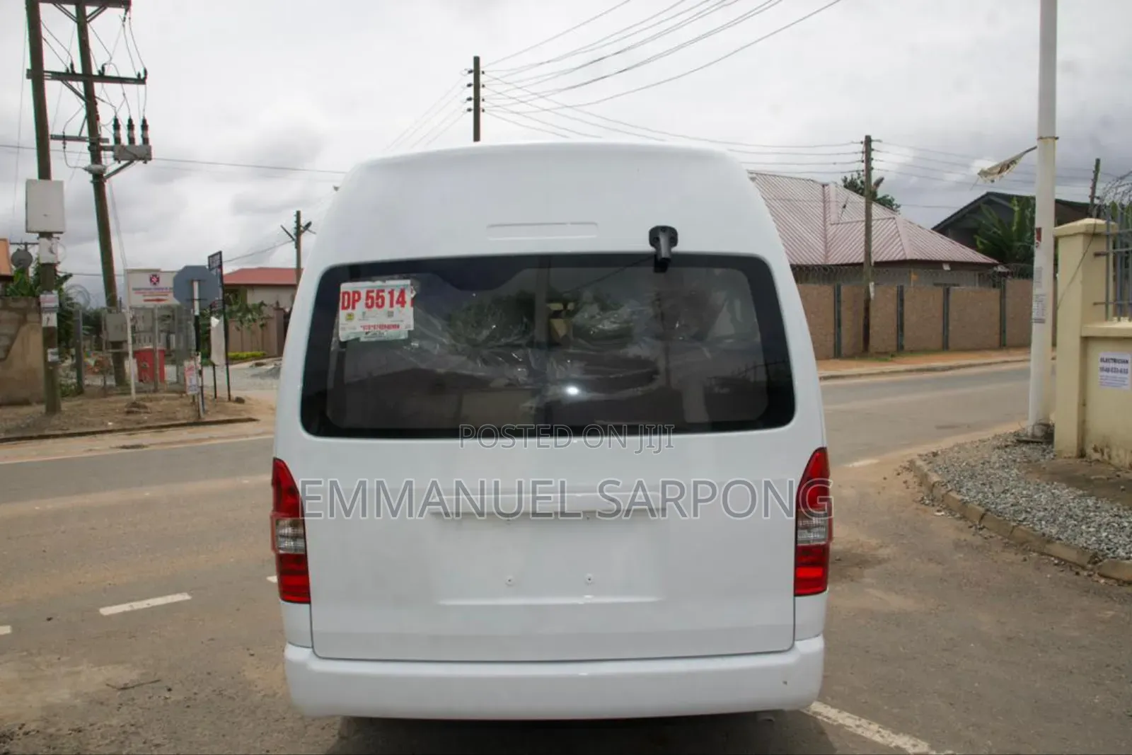 Toyota HiAce 2013 White