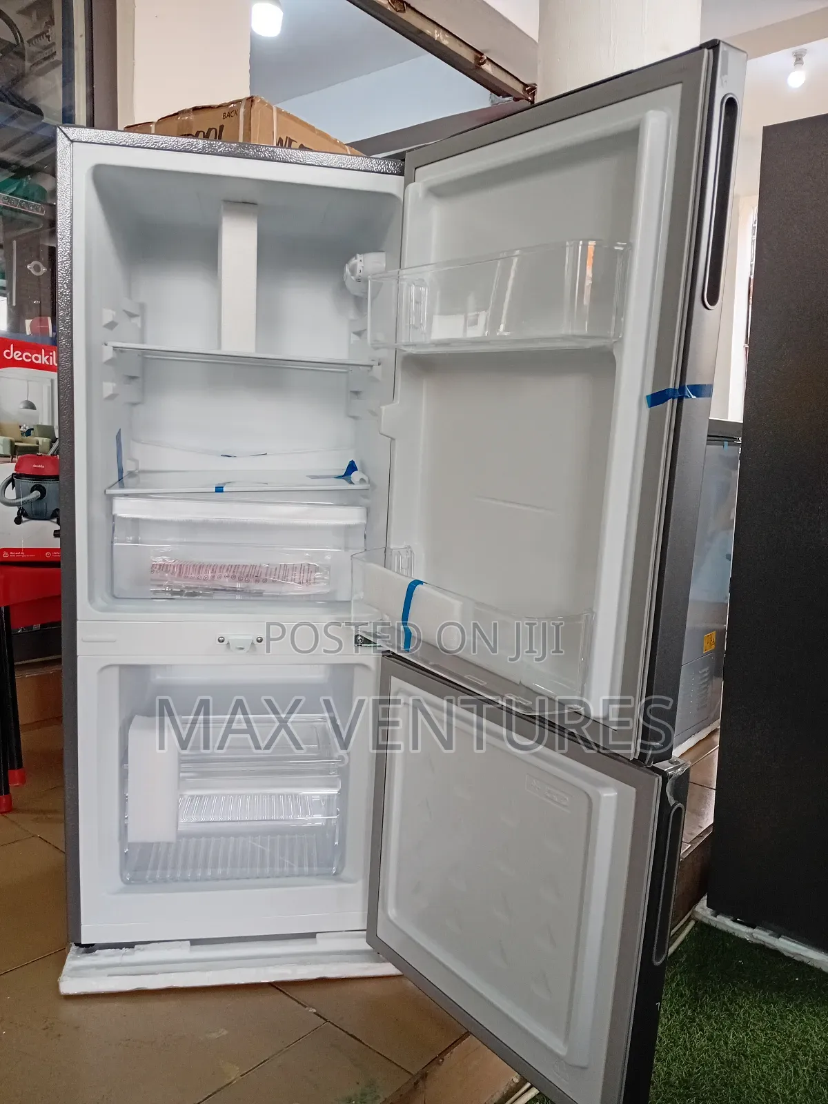 Luxury Roch 117litres Bottom Freezer Double Door Fridge Lock and Key