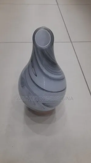 Classic Aroma Diffuser Vase as Well