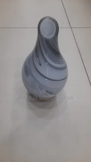 Classic Aroma Diffuser Vase as Well