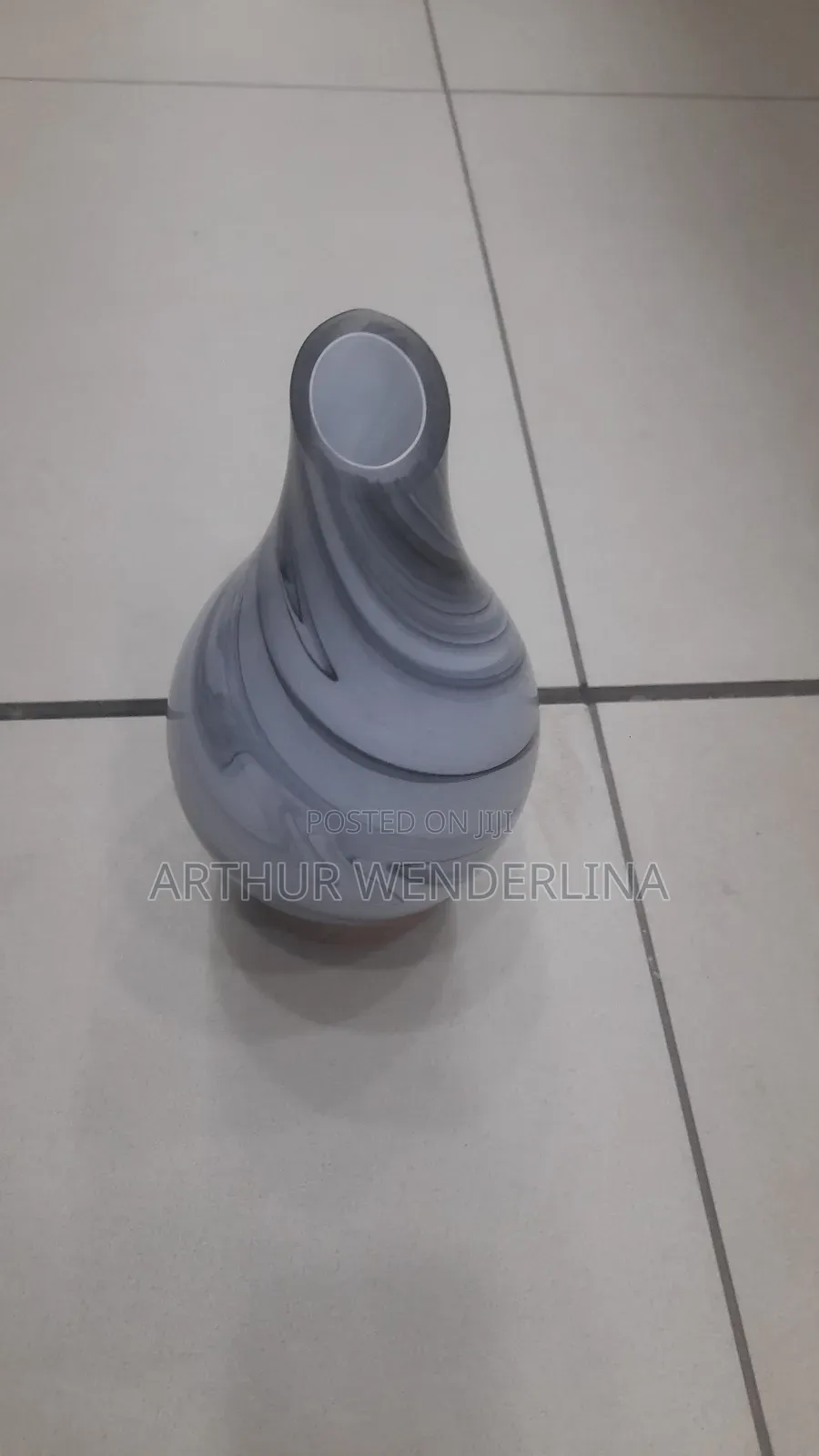 Classic Aroma Diffuser Vase as Well