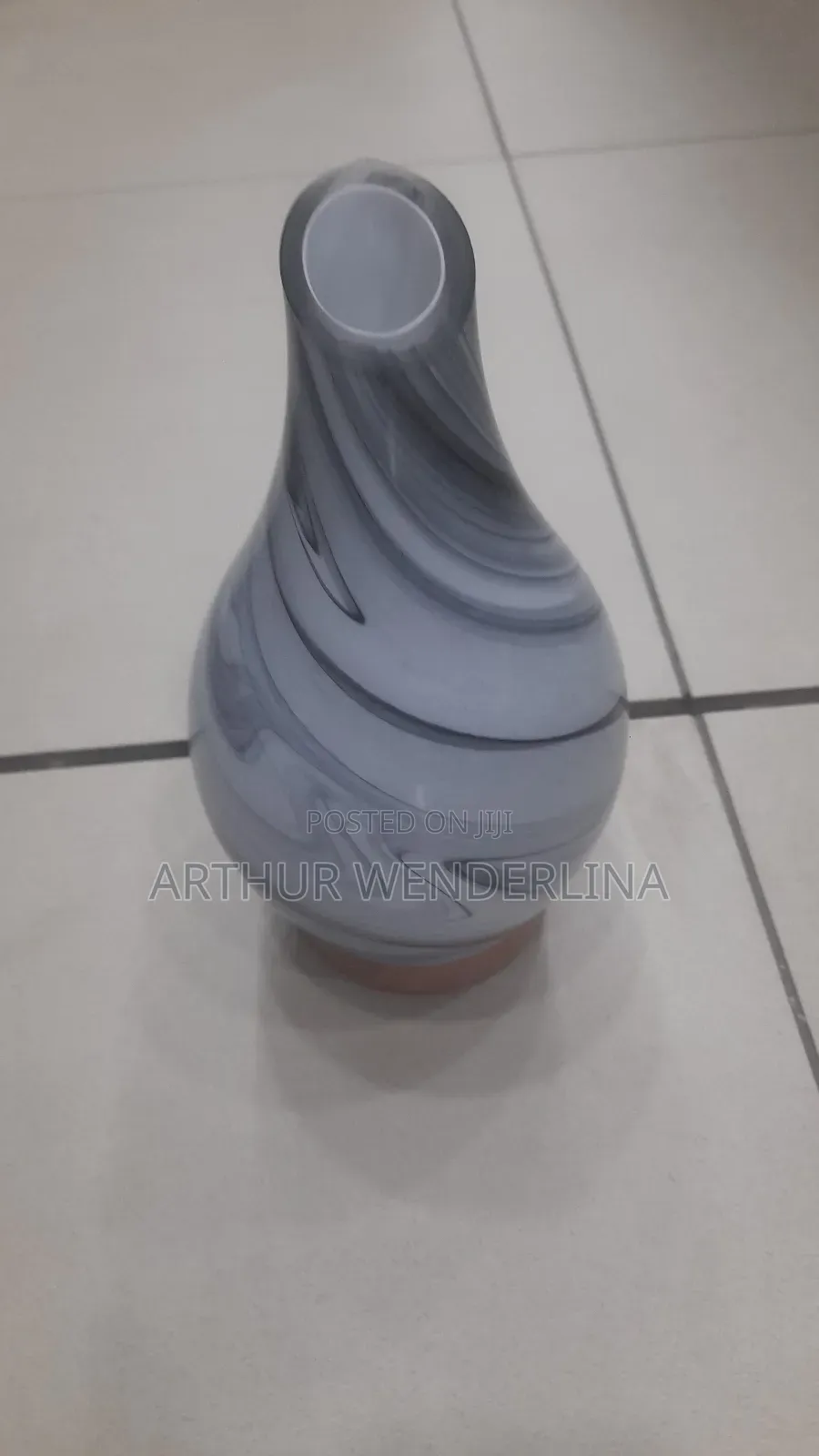 Classic Aroma Diffuser Vase as Well