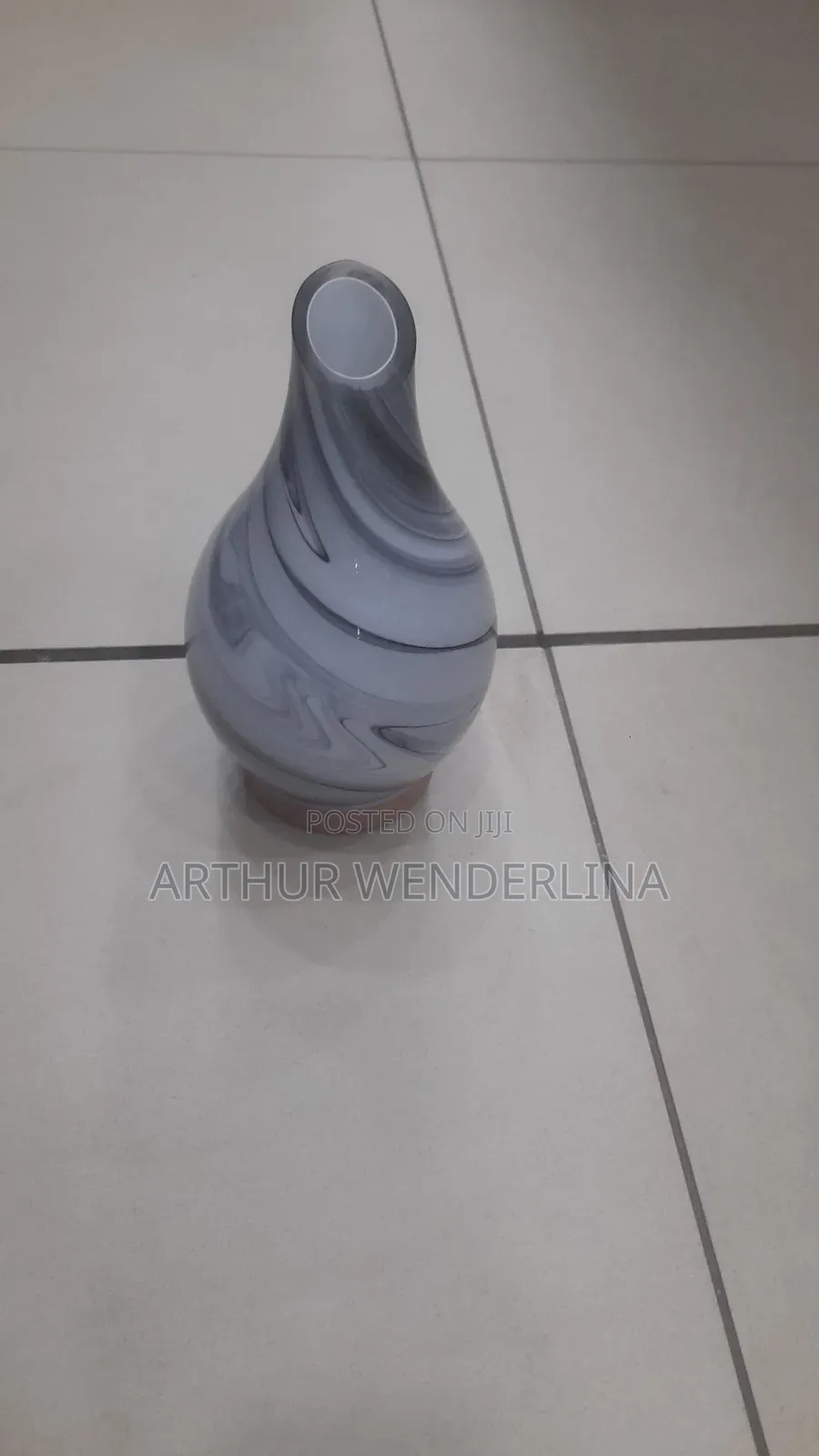 Classic Aroma Diffuser Vase as Well