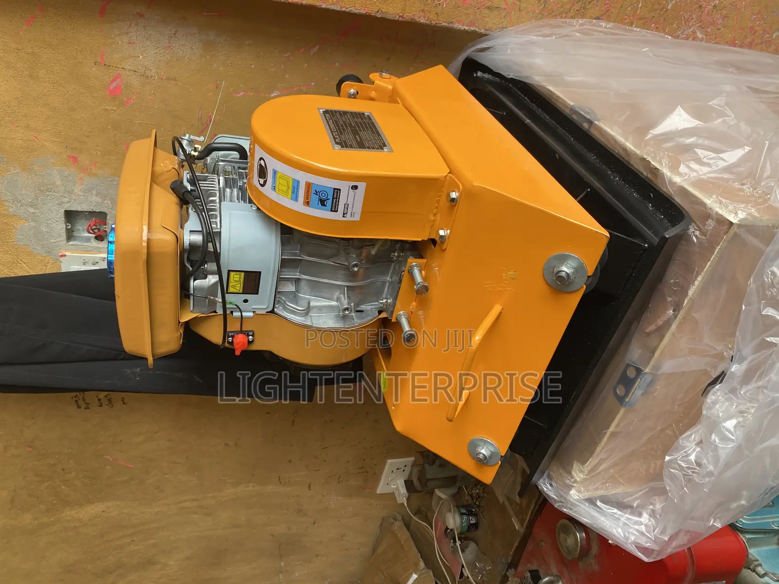 Compactor C90